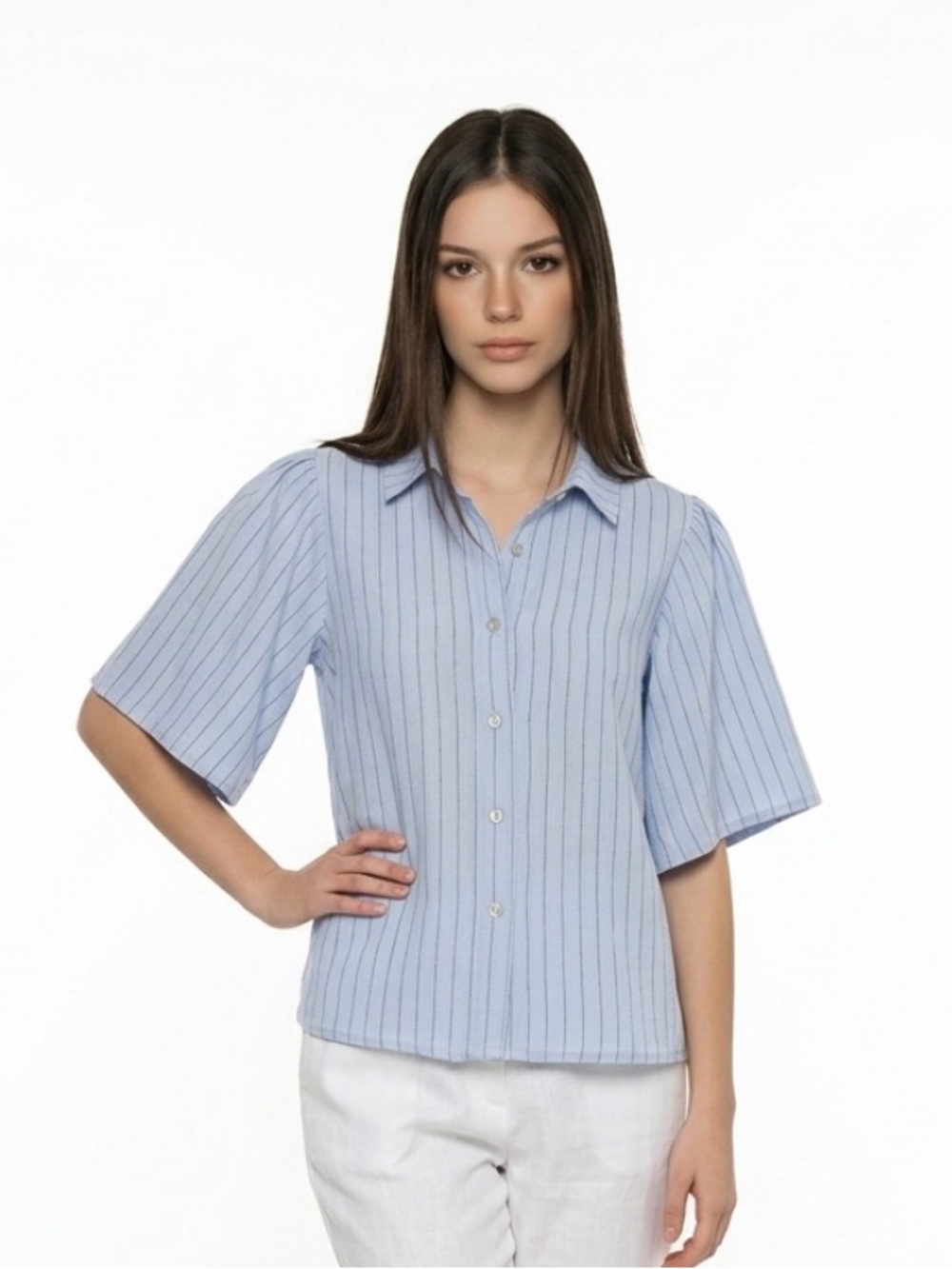 Italian 💯 linen shirt.Light Blue Pinstripe Button-Up Short Sleeve Top